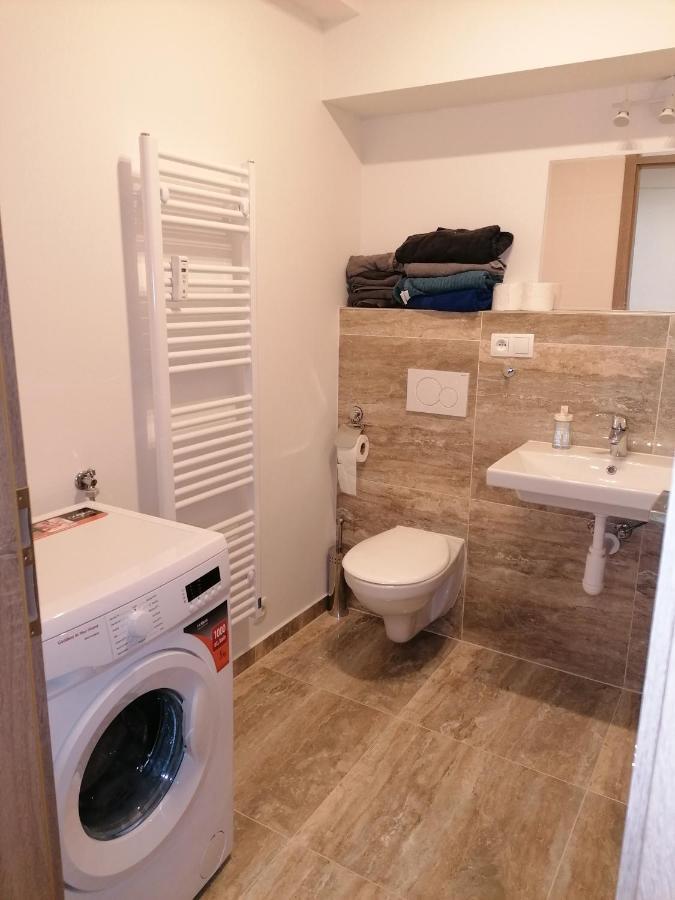Brand New Studio Apartment # 45 With Free Parking In The City Center Praha Eksteriør bilde
